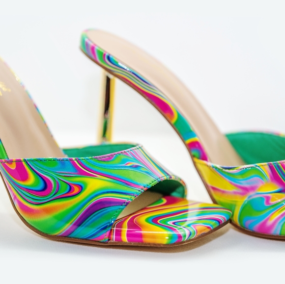 Multi-color Shoe - Picture 2 of 6